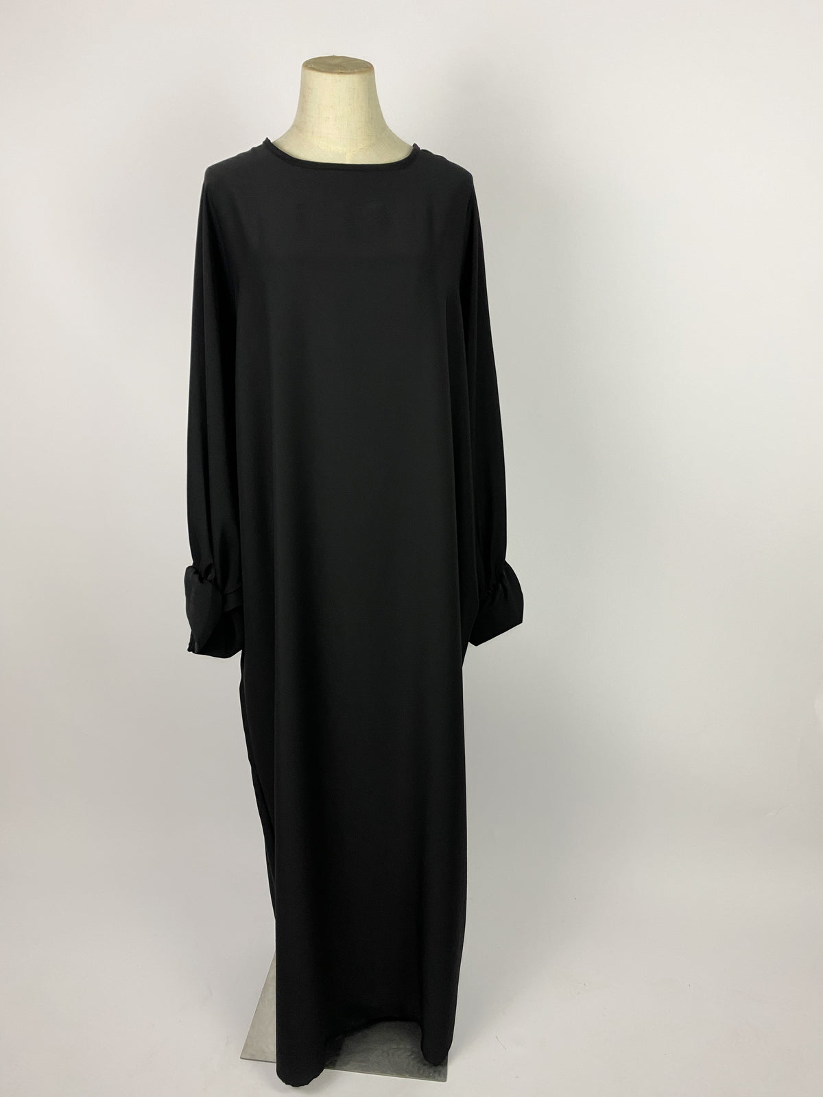 Abaya van zijde uit Medina Asma