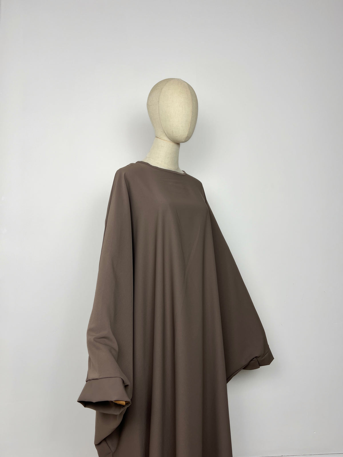 Abaya im Sarah-Saudi-Stil