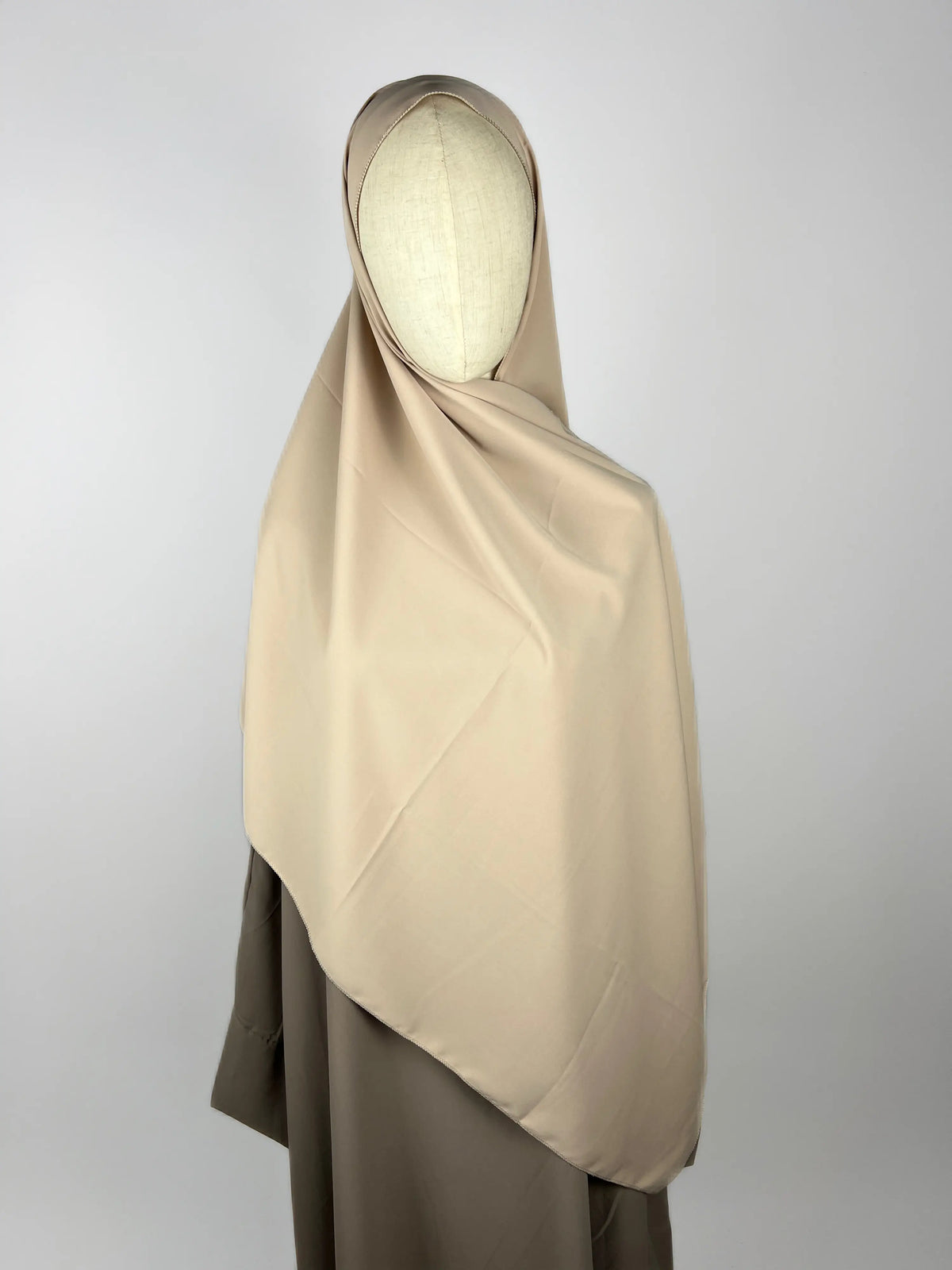 maxi hijab beige, maxi hijab beige en soie de medine